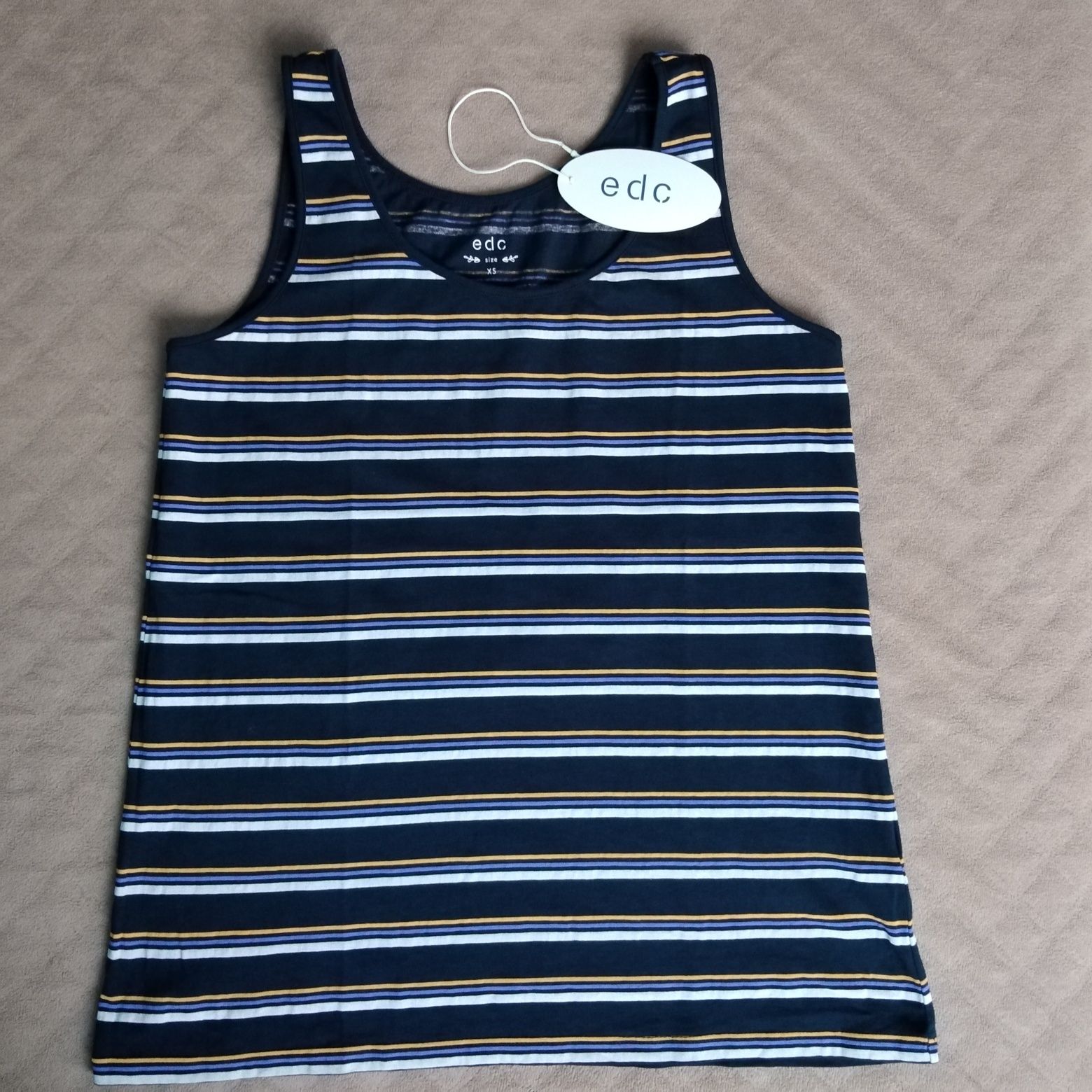 FILA и Esprit потноци