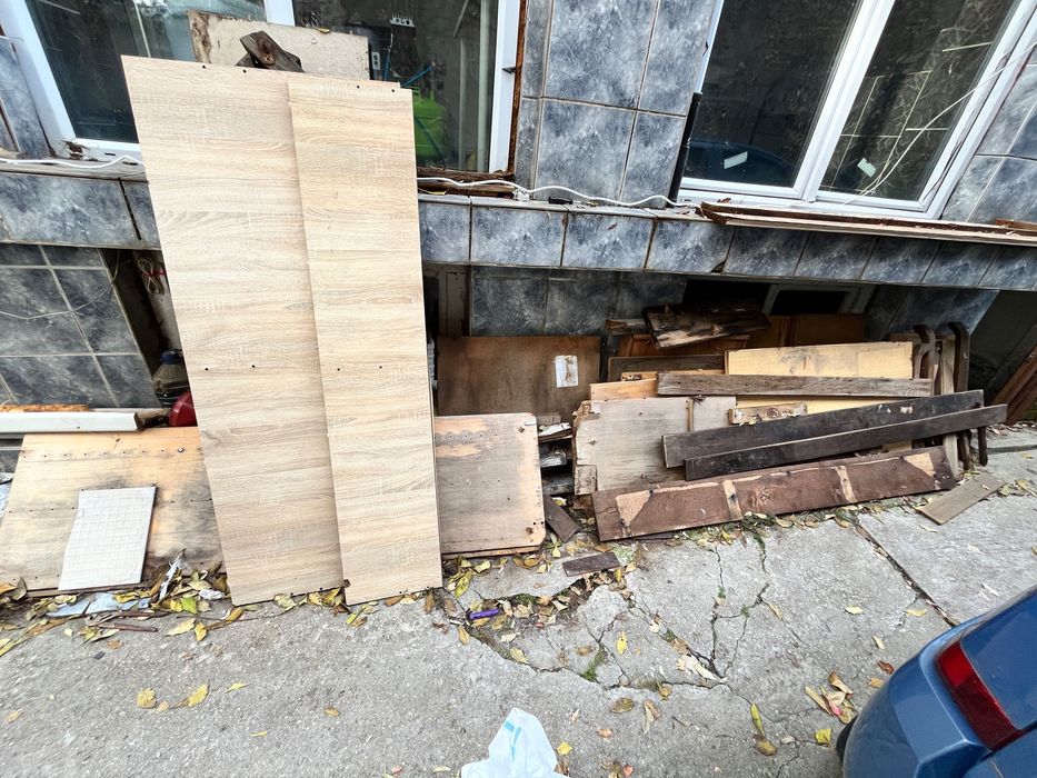 Lemne GRATIS Pentru foc sau construcție