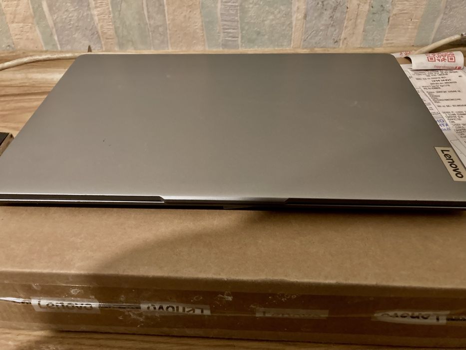Лаптоп Lenovo IdeaPad Slim 3 Оставаща Гаранция до 2026 г