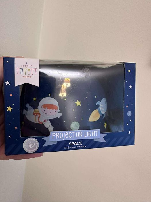 A little lovely company: Детска лампа прожектор - Космос