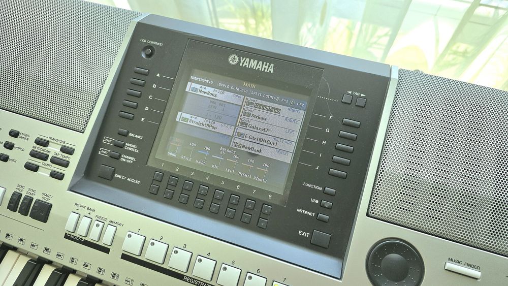 клавир-аранжор Yamaha PSR-S900