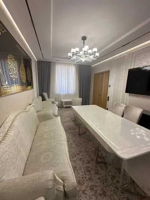 СРОЧНО! Сдаётся ЛЮКСОВЫЙ участок на Бадамзаре!! Можно Под Офис!!