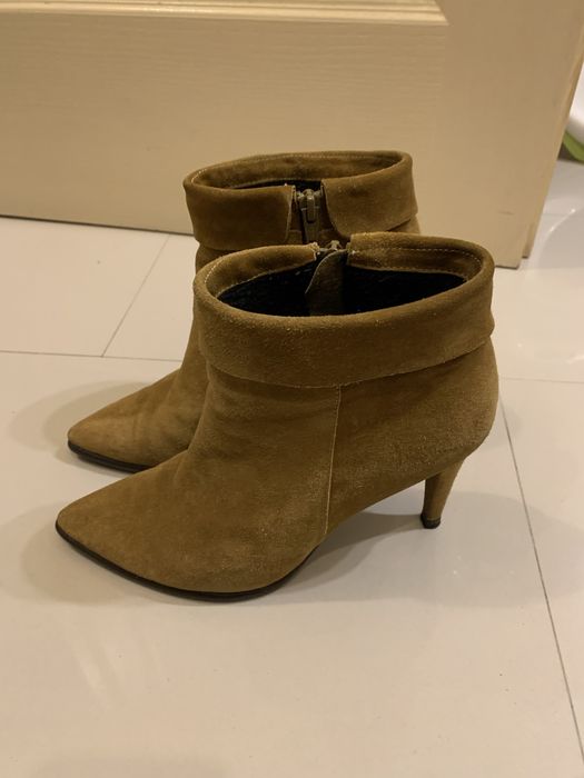 Botine cu toc piele naturala intoarsa 37