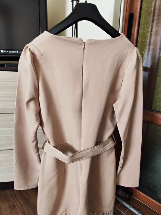 Къс гащеризон нюд