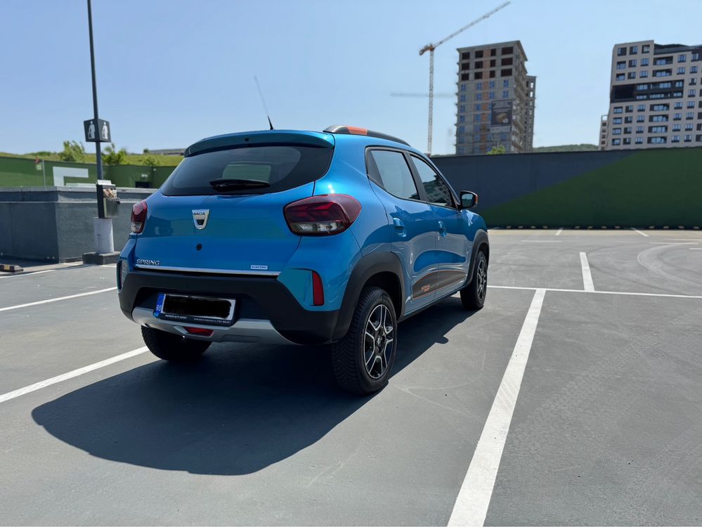 Dacia Spring 2022 albastru