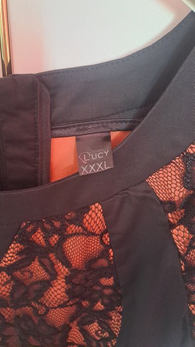 LUCY Вечерна рокля черно-червена