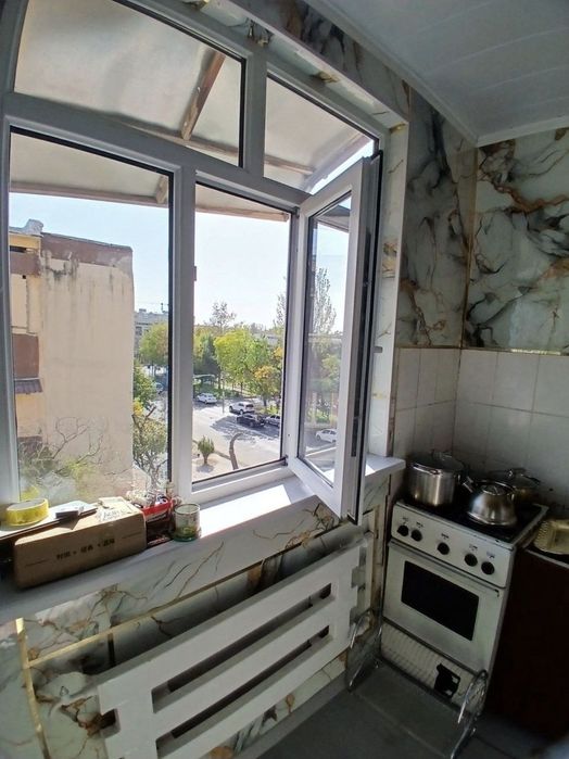 Продаю квартиру Яшнабадский р-он Авиасозлар Слонима-1. 1-ком в 2-х 4-э