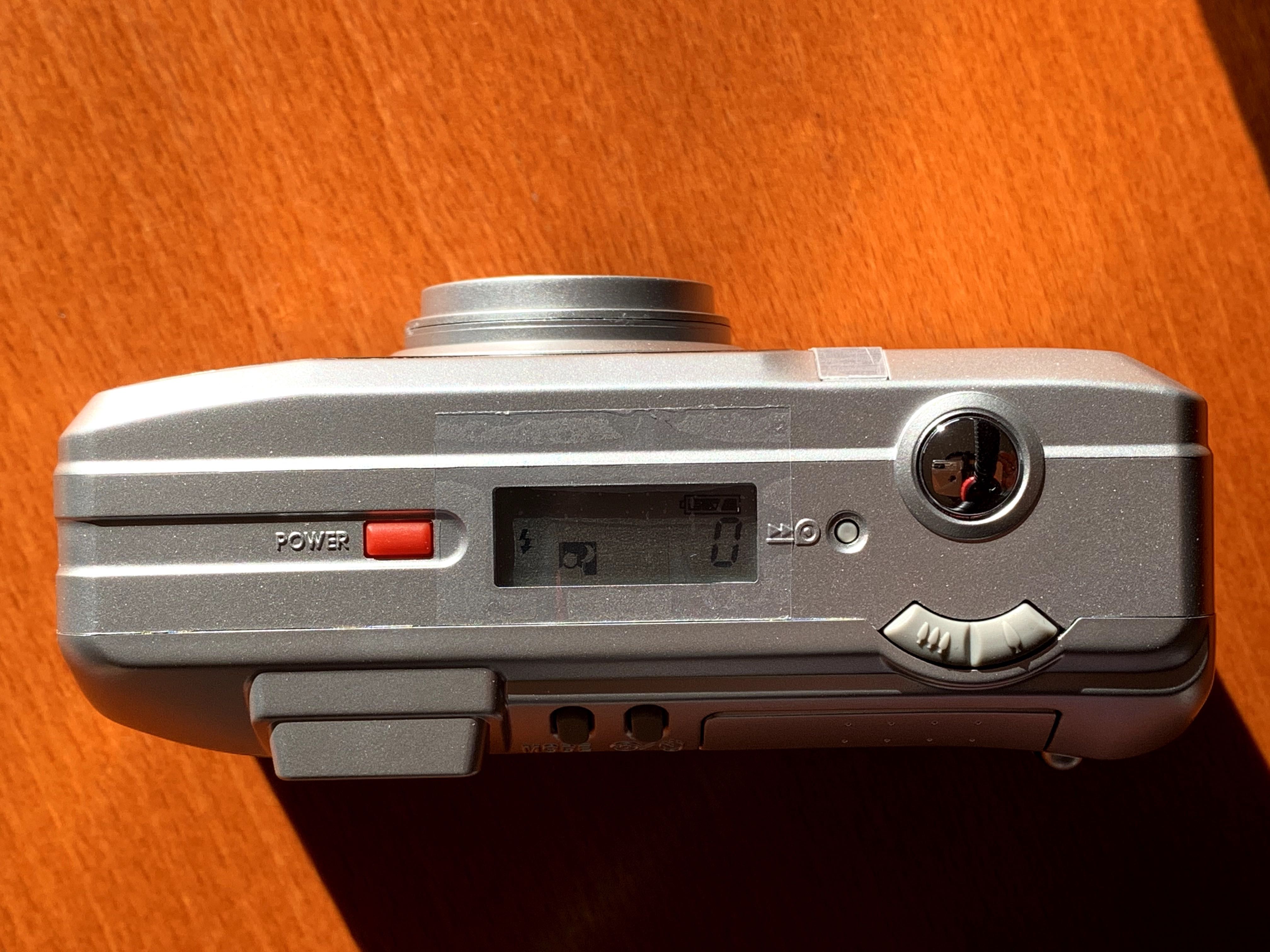 Чисто нов! Лентов Фотоапарт Skina Zoom 60 Wide
