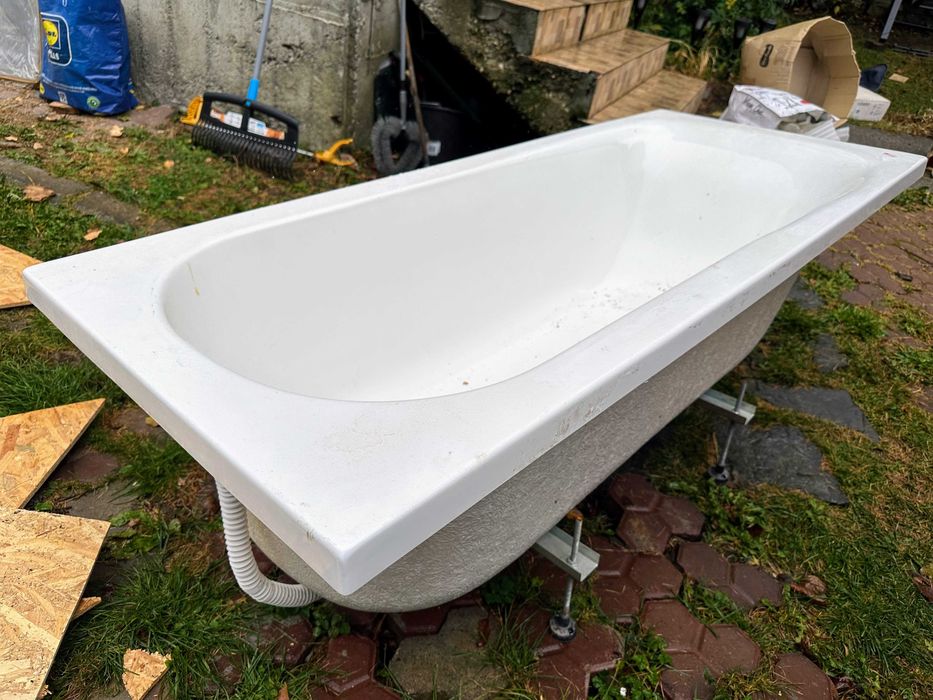 | Usi Lemn | Cabină dus | Dulap | PVC |