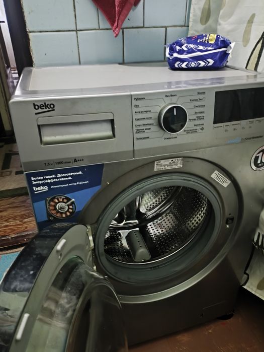 Продаю стиральную машинку