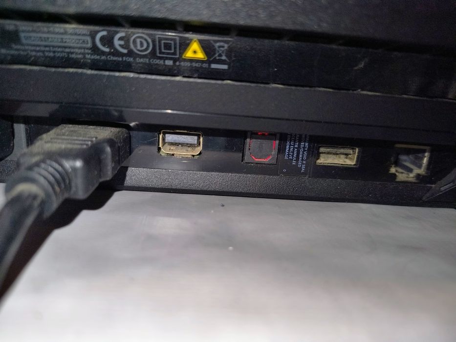 PS4 pro 1TB ca nou plus 10 jocuri