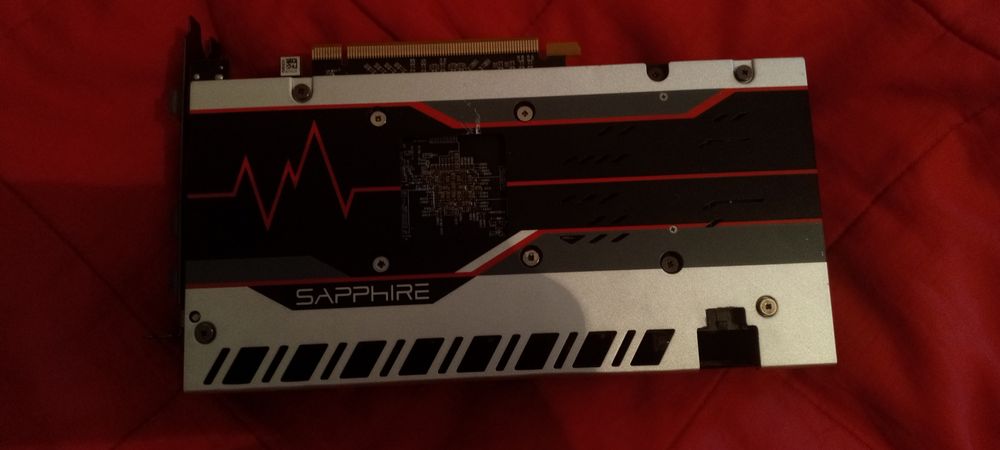 Продам видюху rx 590