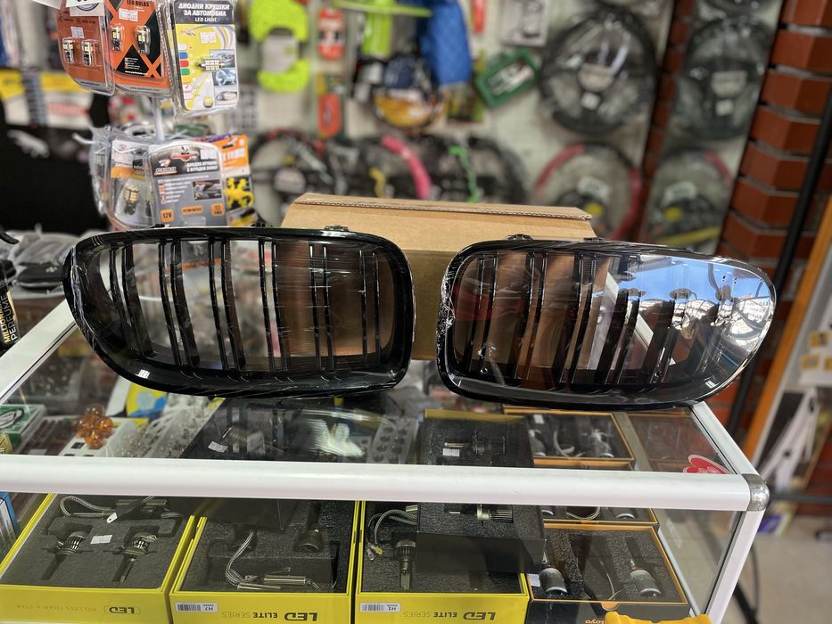 Бъбреци двойни двойни BMW F10 F11 2010-16 пиано лак