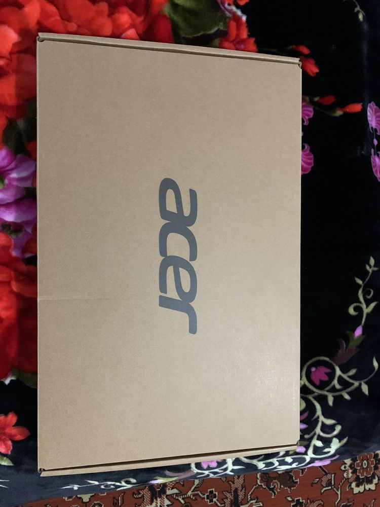 Acer aspire 3, SSD 256, состояние идеал