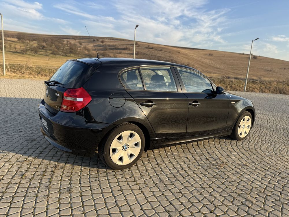 BMW seria 1 Facelift e87 116i 1,6 benzina 122 cp an 2009 Start Stop