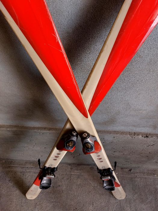 Лыжи Rossignol 177 см — отличное состояние + полный комплект!