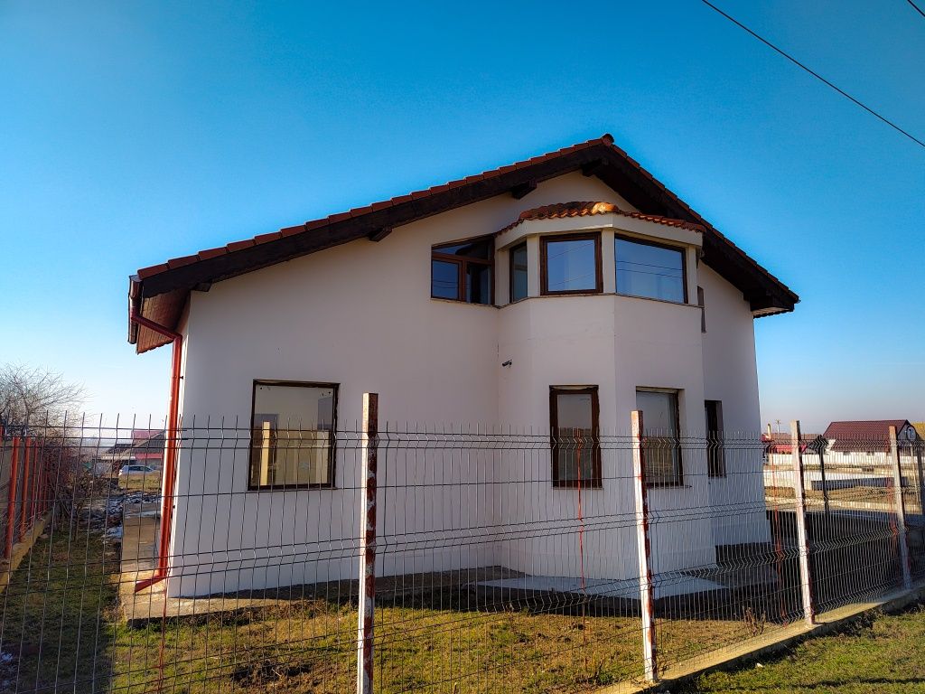 Casa cu teren Direct Proprietar