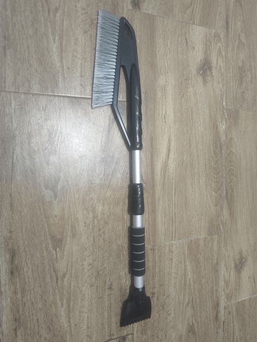 Racleta zapada cu perie