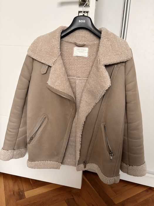 Късо палто ZARA