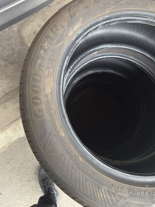 Anvelope Goodyear 215 55 17 98W