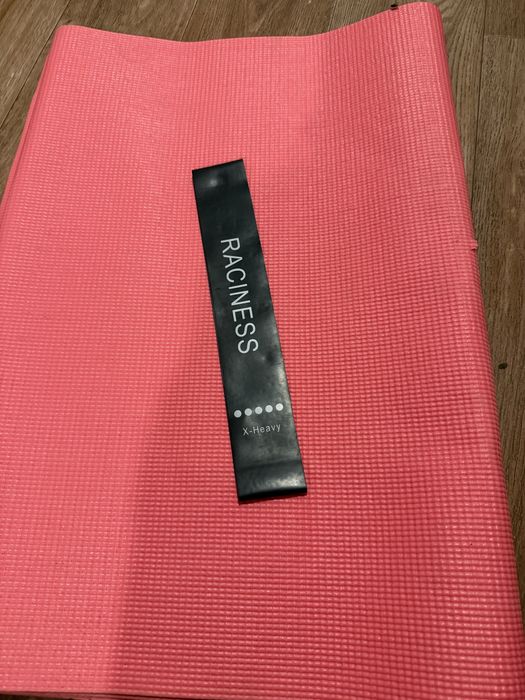 продам для фитнеса коврик и резинку