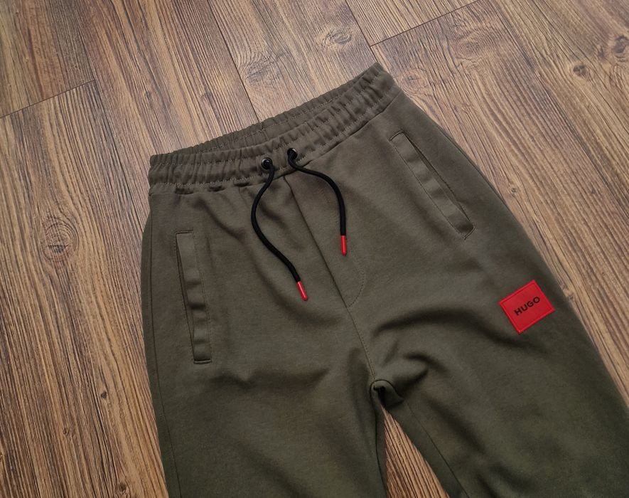 Страхотен мъжки спортен екип комплект размер L 
Най-висок клас материя