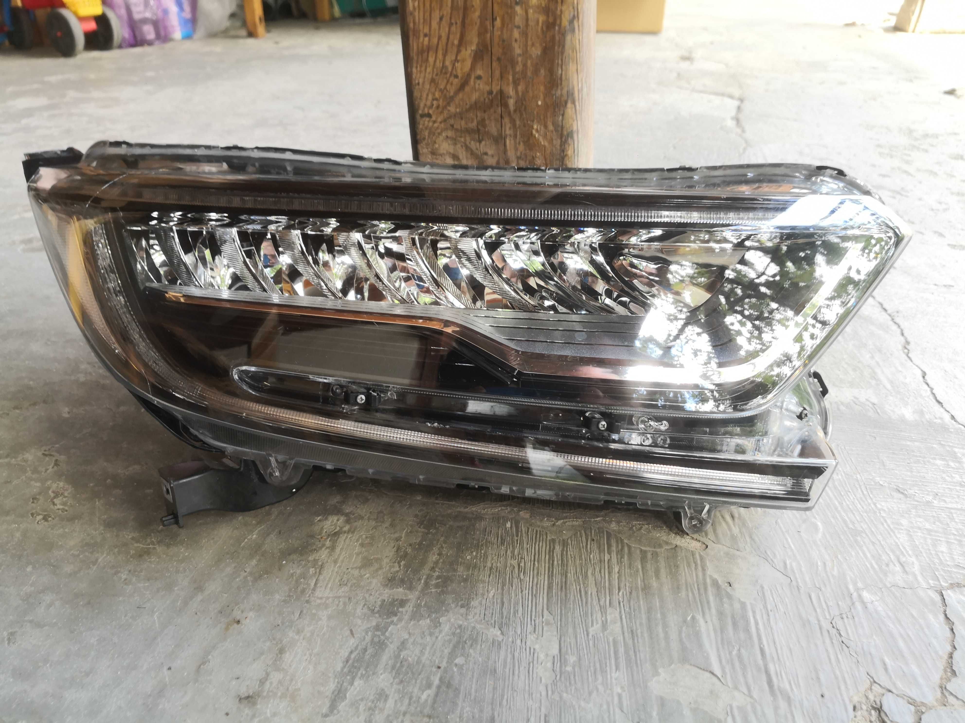 Фарове Honda CR-V/Фар Honda CR-V 17-23г. Оригинални