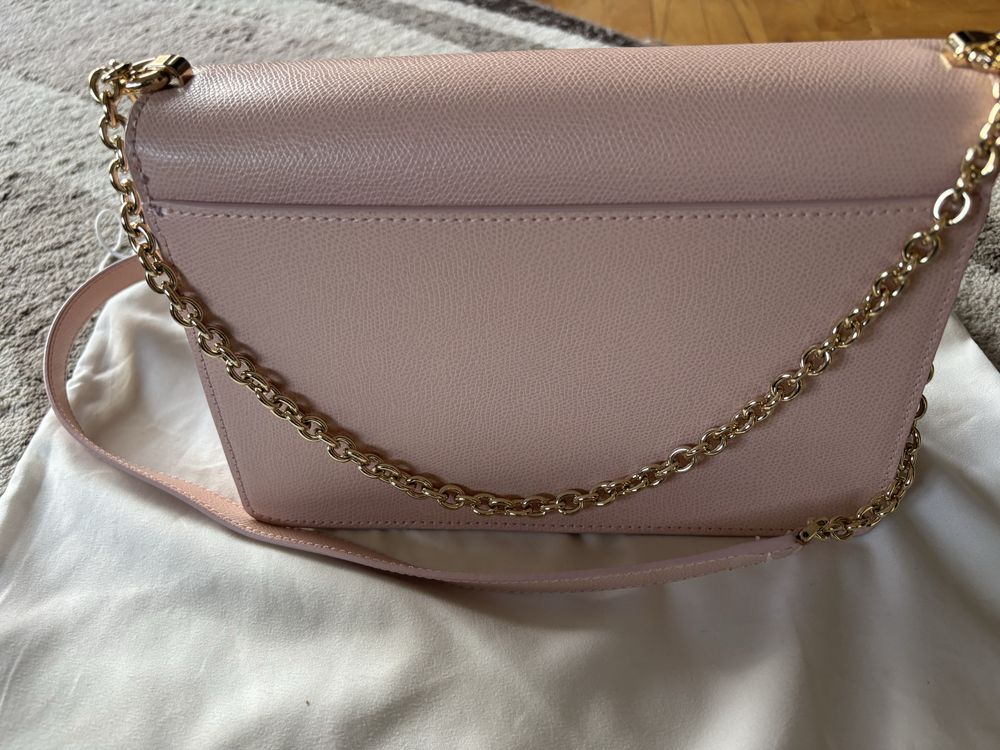 Нова дамска чанта Furla