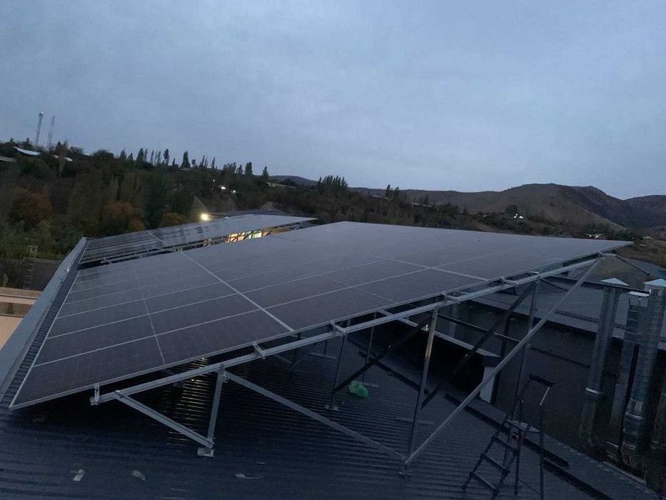 Монтаж солнечных панелей различных типов и уровней сложности!