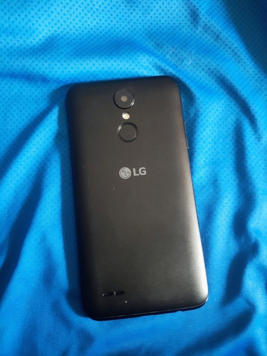 Smartphone LG K4 ( decodat, limba română)