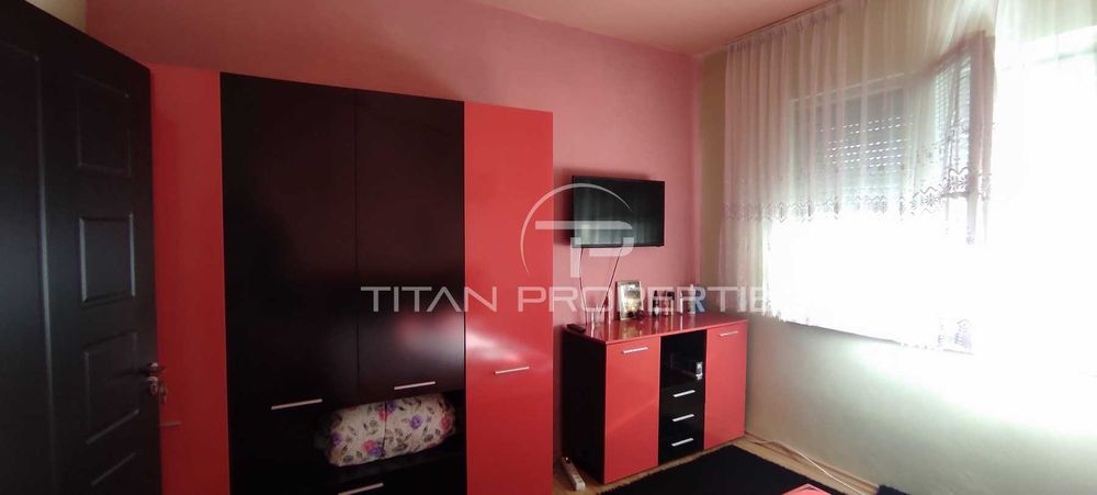 Продава се Тристаен апартамент в Пловдив, Тракия - 68 кв.м за 1971 €/кв.м - Снимка #3