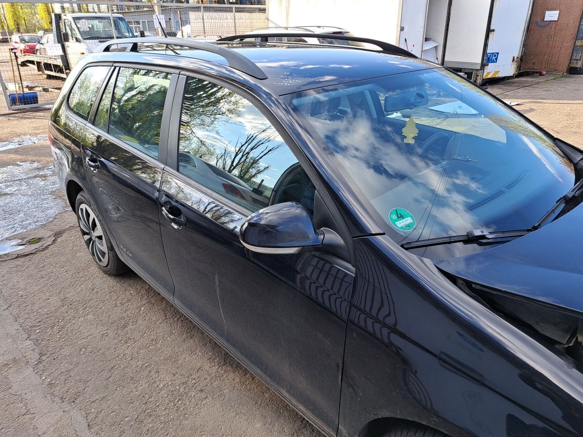 Dezmembrez Volkswagen Golf 5 2009