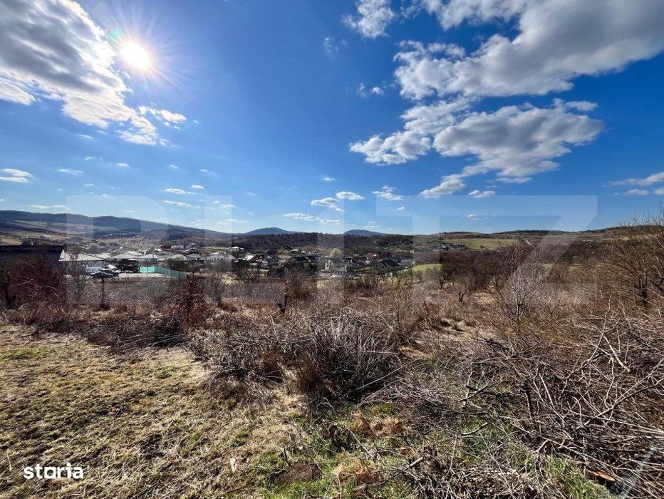 Teren intravilan de vanzare, 11.33 ari, situat in zona Valea Sigmir