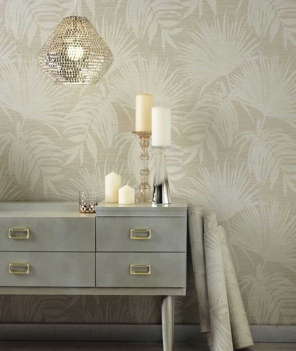 Поклейка обоев, галтель,побелка.