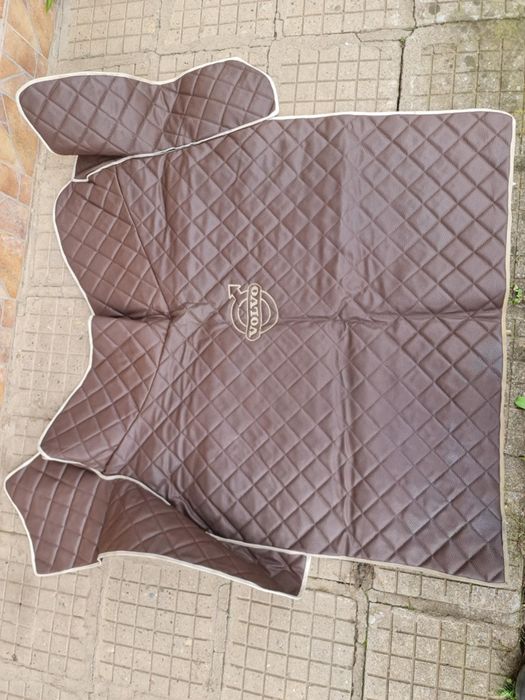 Комплект стелки и тапицерия за Volvo