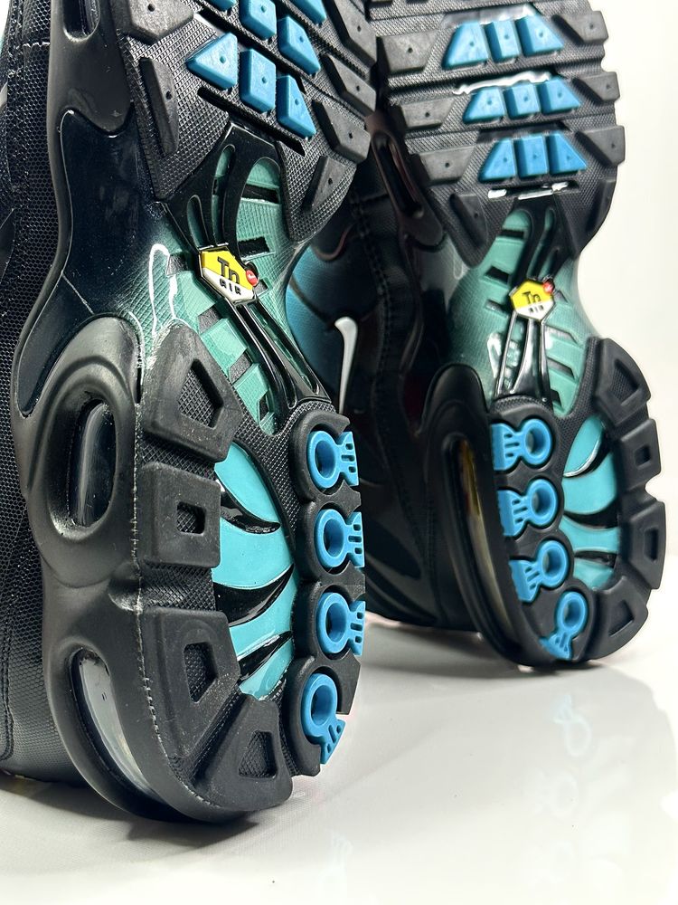 Nike Air Max Plus TN Aqua Fade