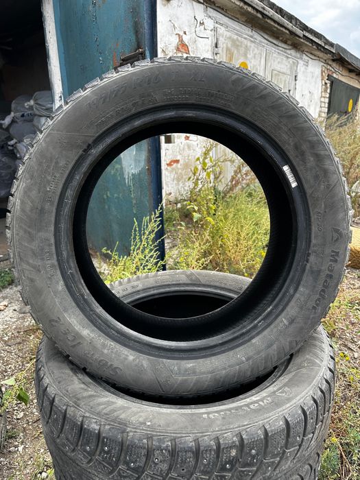Продам шипованную резину