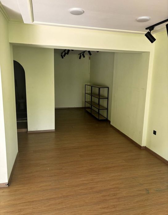 Сдаётся помещения под бутик, магазин ор. Шота руставелли