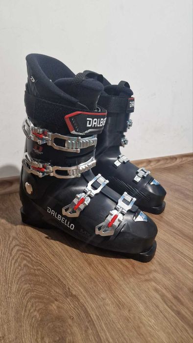 Чисто нови не обувани ски обувки Dalbello Made in Italy.