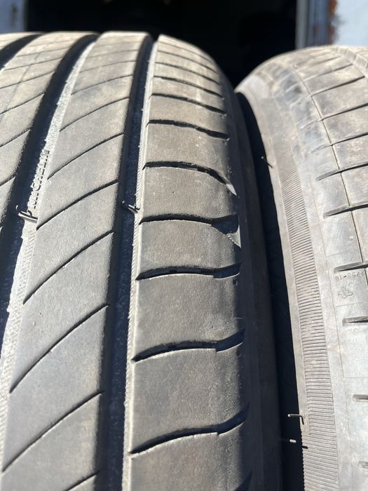 2 бр. летни гуми 235/45/20 Michelin S1 DOT 1123 6 mm