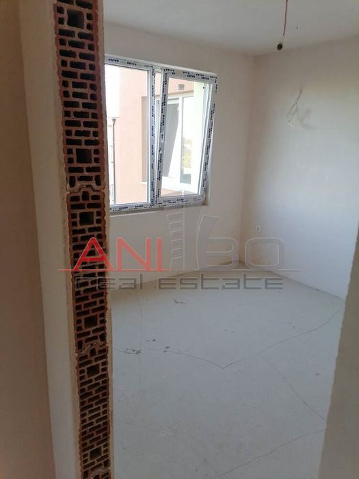 Продава се Тристаен апартамент в Варна, Младост 2 - 91 кв.м за 2374 €/кв.м - Снимка #1