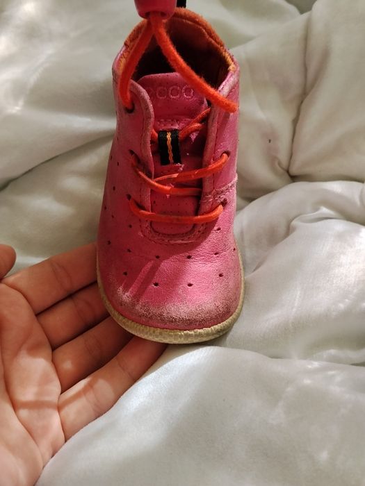 Обувки за прохождане