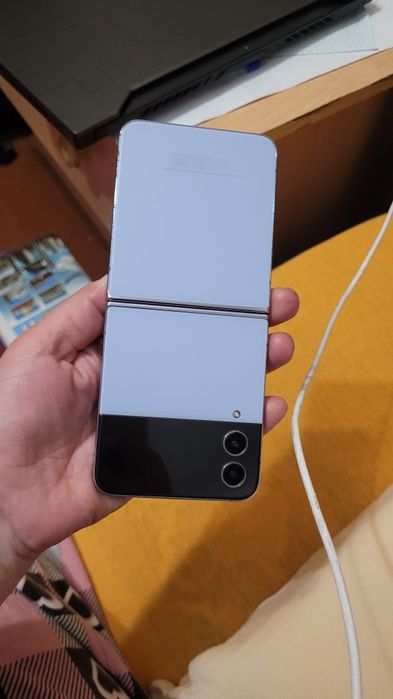 Флип 4. В идеале.  Есть чехол.  Прпппррррррррррррррррррррррррррррррррр