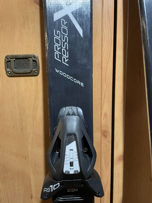 Ски за зимни спортове нa Fisher