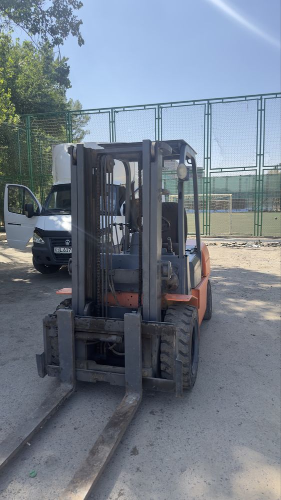 Сотилади, кара , вилочный погрузчик, 3,5 т. 3 м JTC хитой. Холати зур