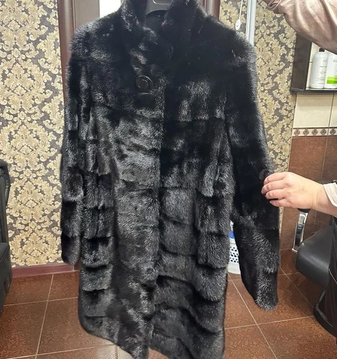 Продам норковую шубу