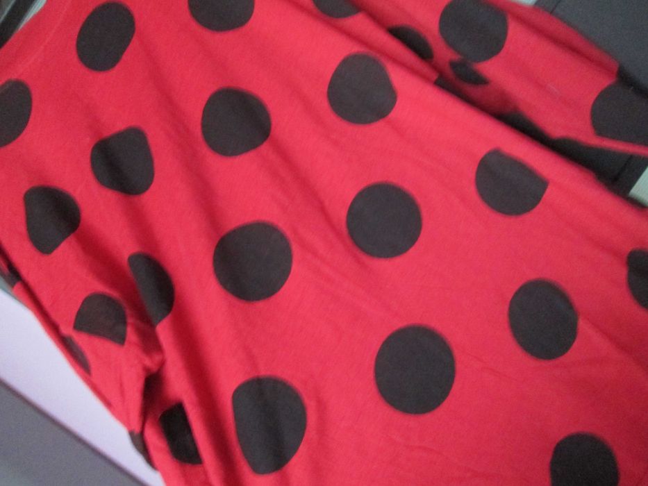 bluza simpatica cu buline dame XL/L