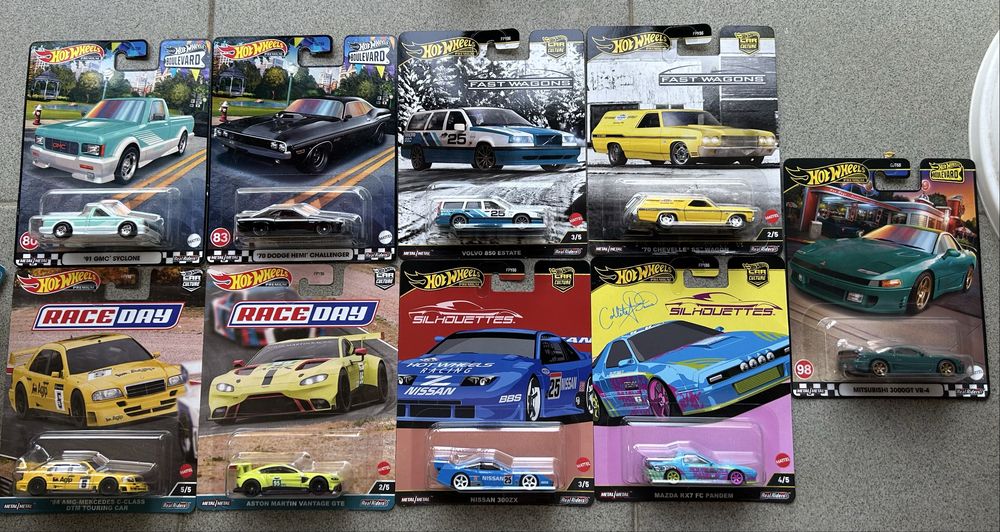 Hot wheels premium