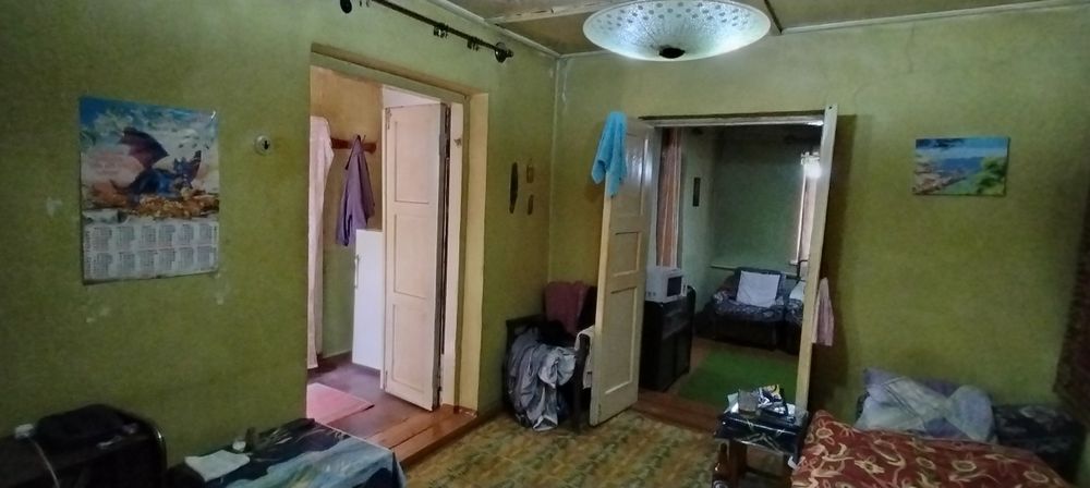 Продается участок с домом. 2.1 сотки