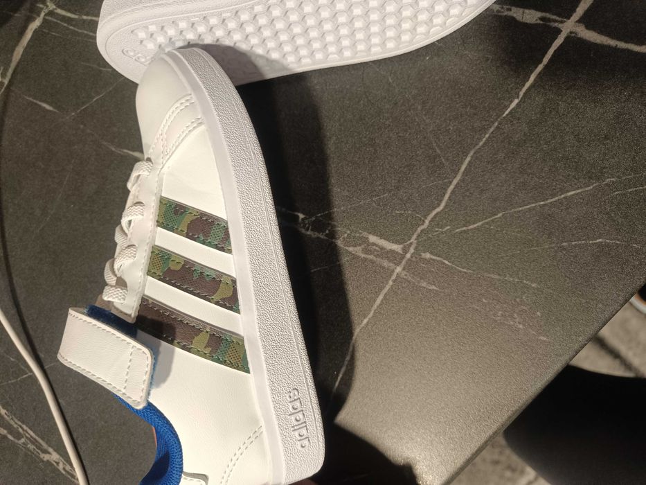 Нови детски маратонки Adidas